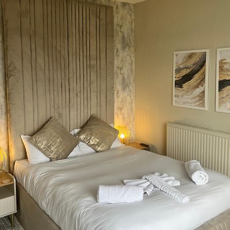 The Commodore Inn Grange-over-Sands Exterior photo